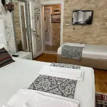 בית הארחה Sinter Terasse House פמוקלה