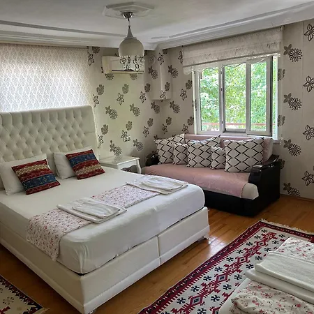 Sinter Terasse House 4*