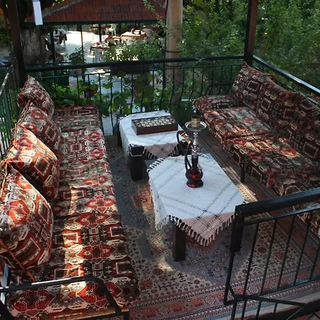 Sinter Terasse House