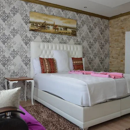 Sinter Terasse House بيت ضيافة باموكاليه