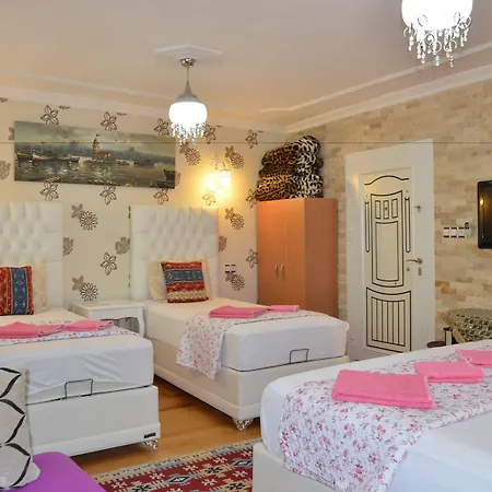 Sinter Terasse House بيت ضيافة باموكاليه