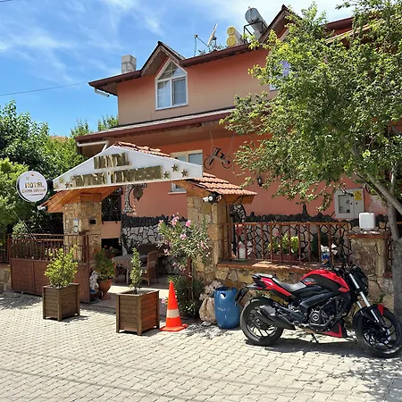 Sinter Terasse House Памуккале