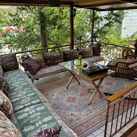 Sinter Terasse House 4*