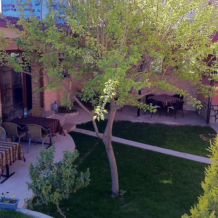 Sinter Terasse House